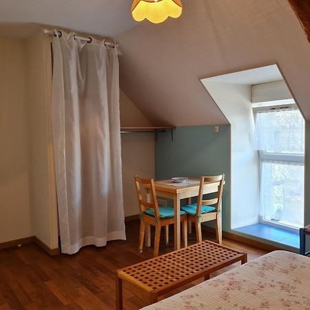 Ferme Renovee Au Calme - 4 Chambres, Petit-Dejeuner Inclu - Fr-1-590-450 Cravant  Εξωτερικό φωτογραφία